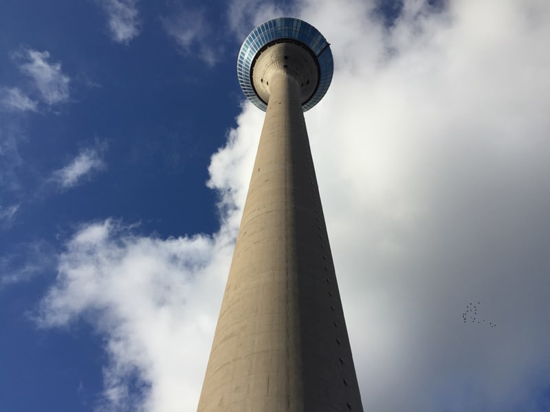 dusseldorf torre del reno