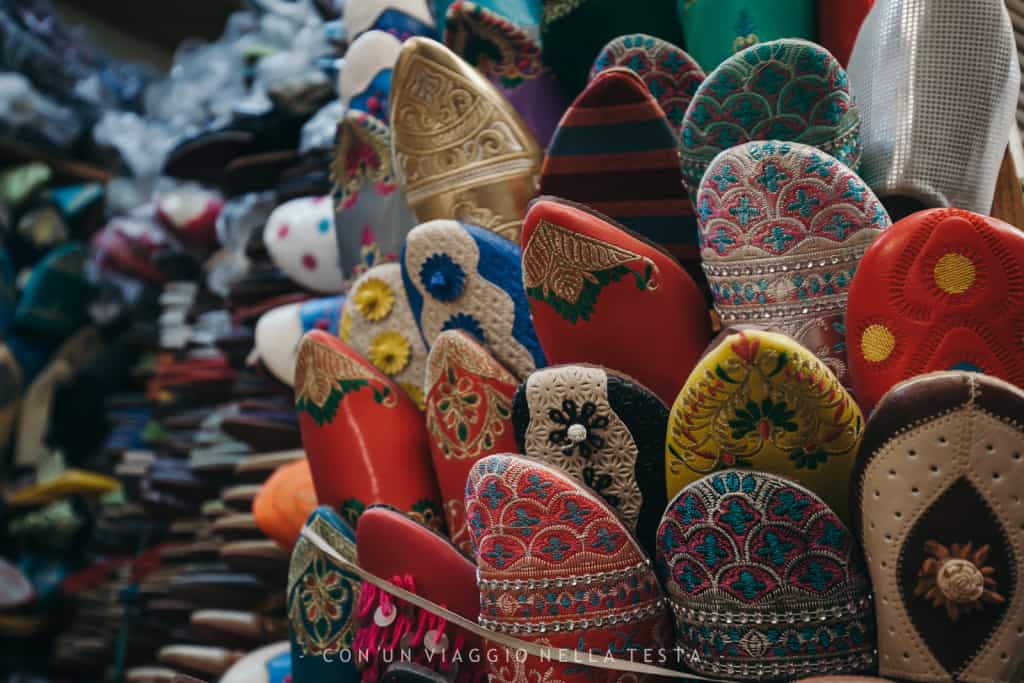 viaggio a fez marocco ciabattine colorate