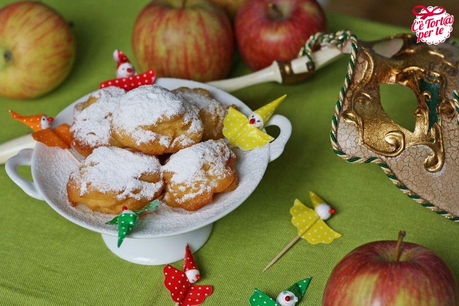 Dolci tipici di carnevale, le frittelle di mele