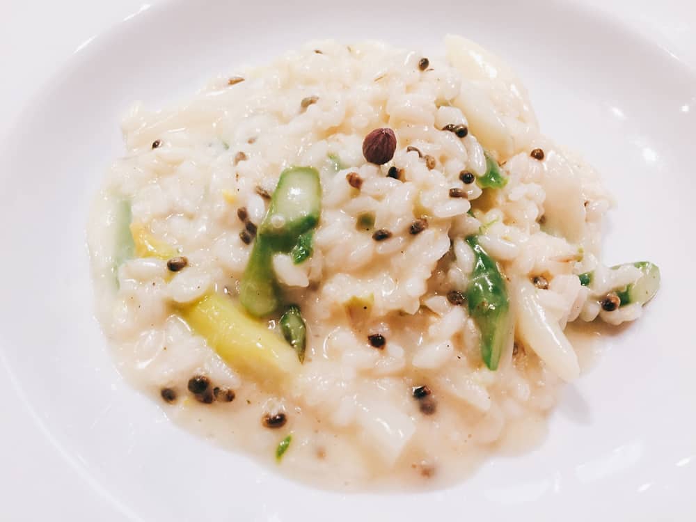 Risotto asparagi e semi di canapa