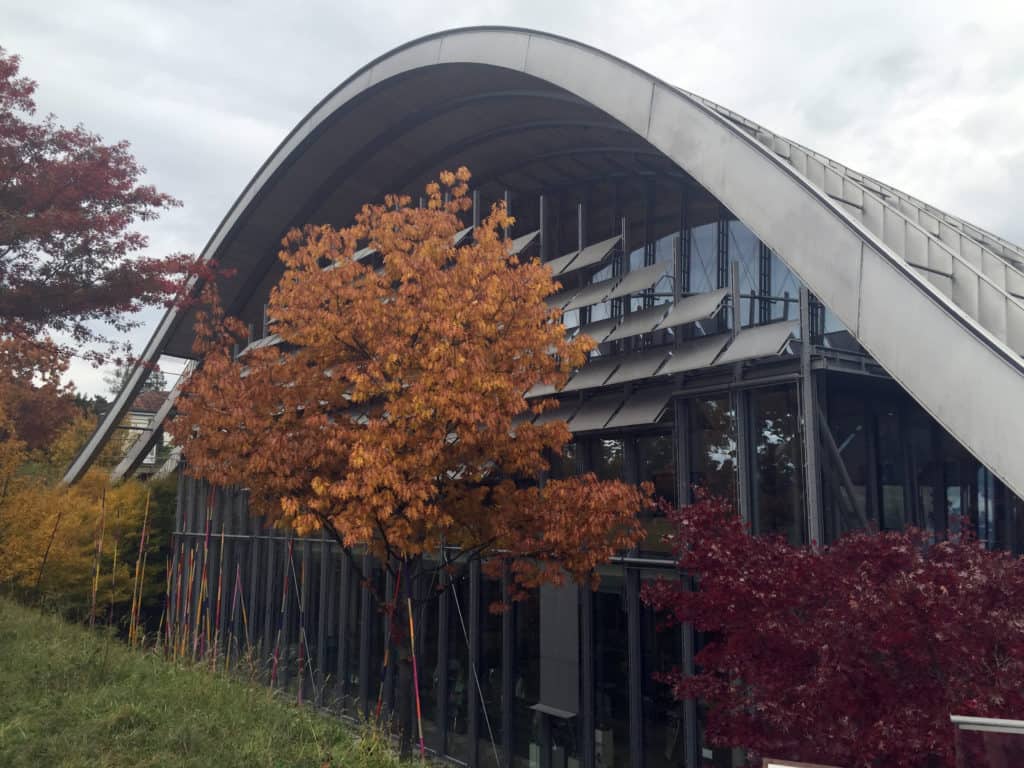 Una vista sull'edificio del Zentrum Paul Klee progettato da Renzo Piano