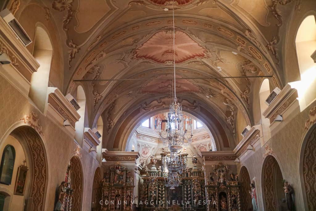 L'interno della chiesa di Sant'Orso a Cogne