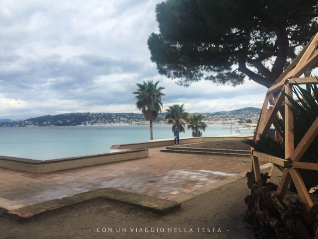 I giardini effimeri di Antibes affacciano proprio sul mare