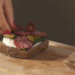 procedimento ricetta panino col salame