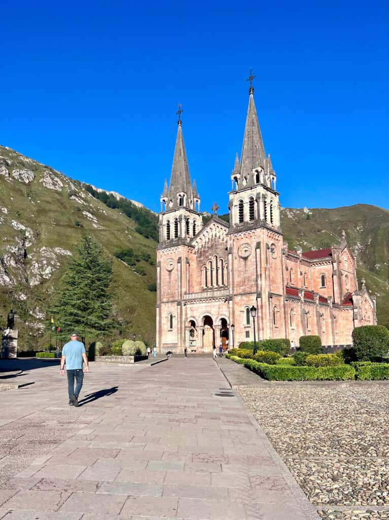 basilica covadonga itinerario asturie